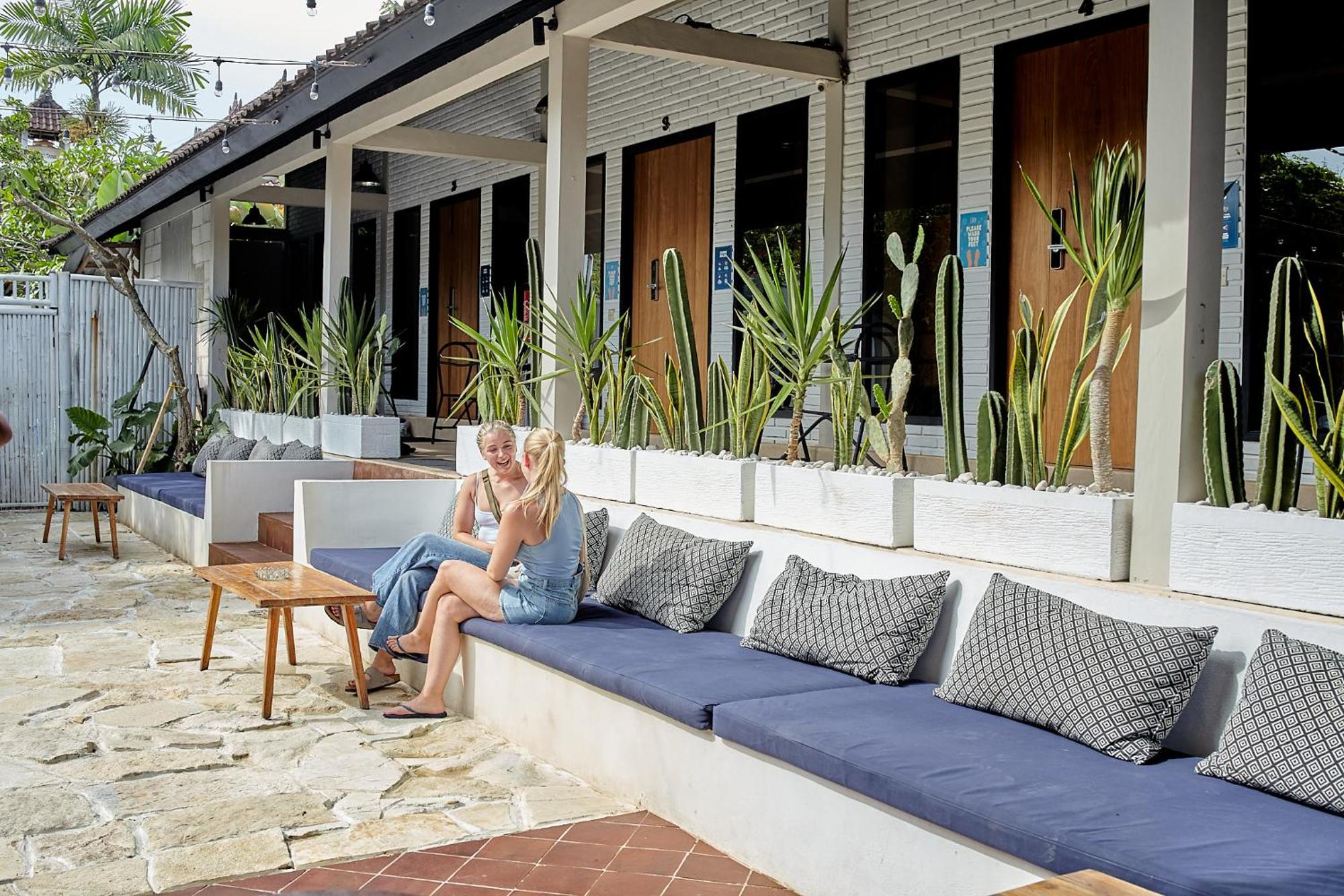 Lay Day Hostel Canggu Luaran gambar